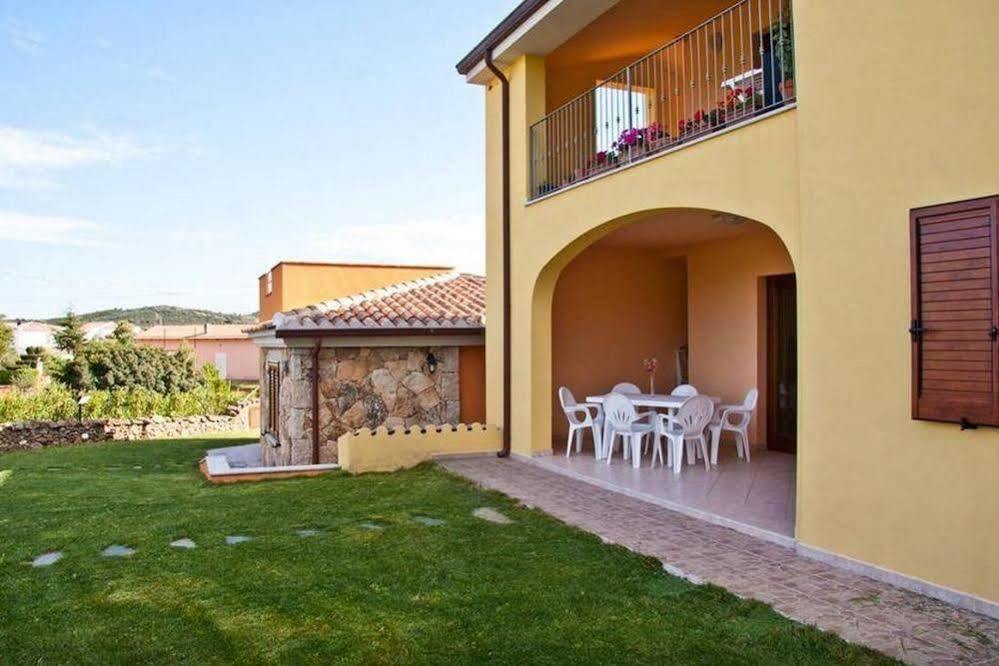Residence Sardegnasummer Li Mori Будони Экстерьер фото