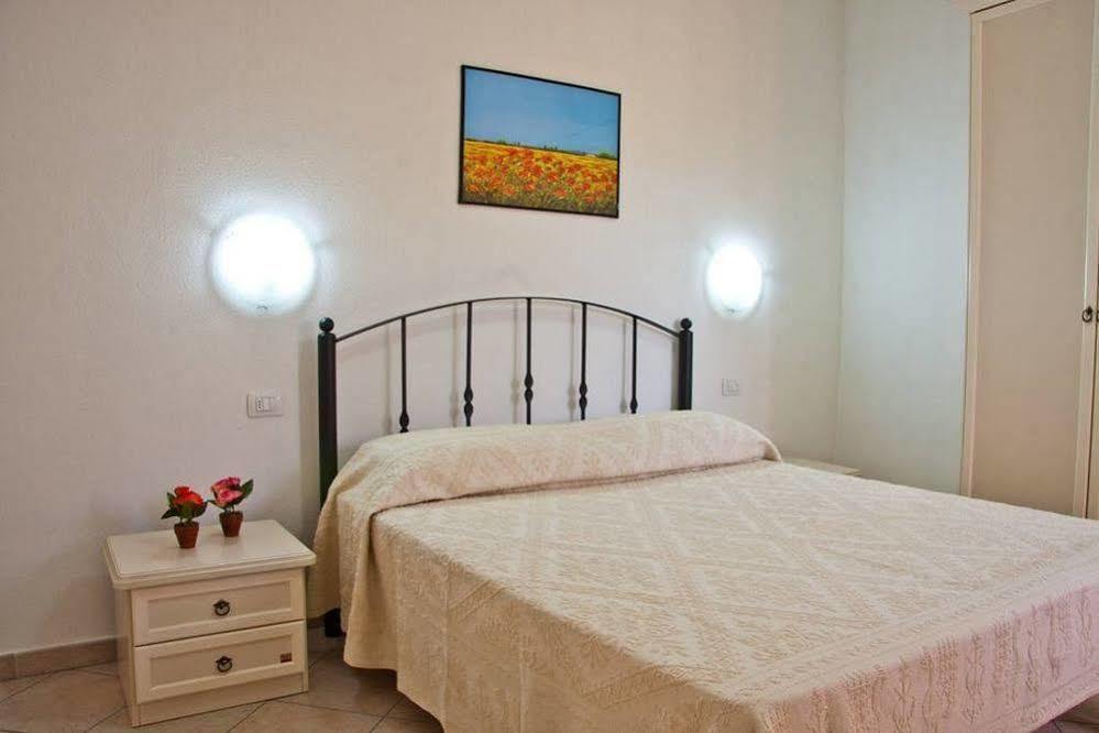 Residence Sardegnasummer Li Mori Будони Экстерьер фото